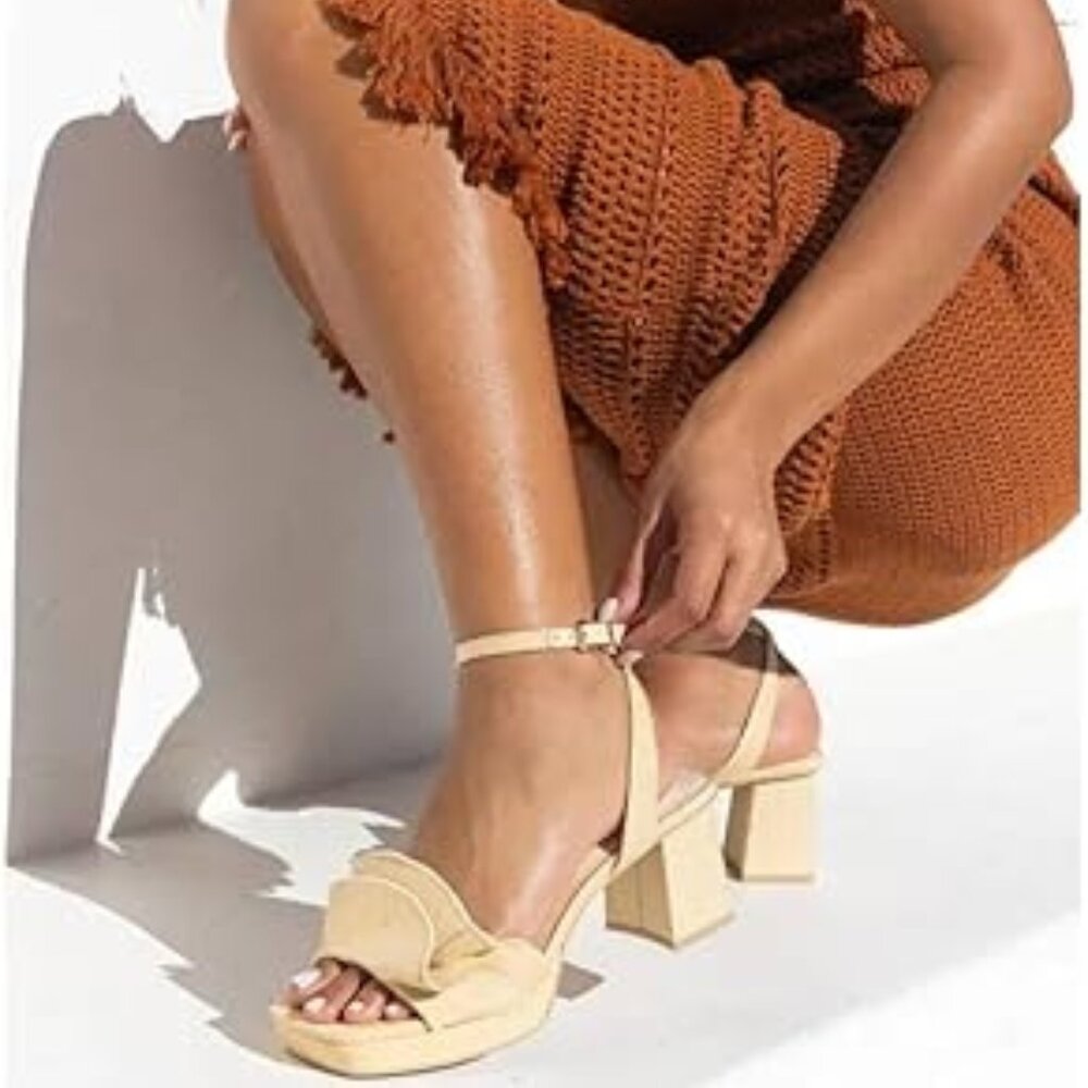 Pazzion Khaki Women's Platform Square Toe Pleated Ruffle Sandals Chunky